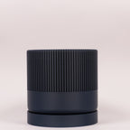 Billede af blå Ø11cm seedling urtepotteskjuler i en billed boks.